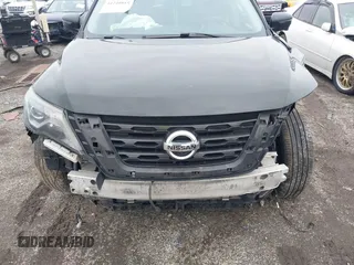 2017 Nissan Pathfinder SL with VIN 5N1DR2MM6HC913805, listed as a IAAI auction lot 41240815 with 119,230 mi miles and . Bid and sale history available at DreamBid. Image 11.