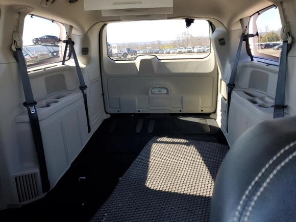 2015 Chrysler Town & Country Touring with VIN 2C4RC1BG8FR727044, listed as a Copart auction lot 47620265 with Not Provided miles and Salvage Title. Bid and sale history available at DreamBid. Image 10.