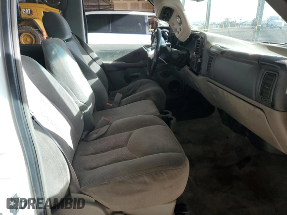 2003 Chevrolet Tahoe LS with VIN 1GNEC13V63R268083, listed as a Copart auction lot 47254585 with 225,816 mi miles and Salvage title. Bid and sale history available at DreamBid. Image 7.