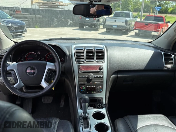 2007 GMC Acadia SLT с VIN 1GKEV33727J153571, выставлен на аукционе Copart как лот 62330495 с пробегом 140 868 миль миль и Чистый • Clean title. История ставок и продаж доступна на DreamBid. Изображение 9.