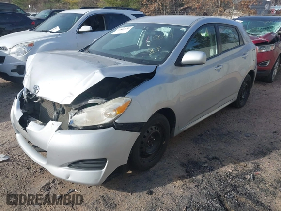 2011 Toyota Matrix z VIN 2T1KU4EE6BC727547, wystawiony jako IAAI lot #41810653 z przebiegiem Nie podano mil oraz . Historia ofert i sprzedaży dostępna na DreamBid. Obrazek 17.