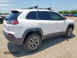 2020 Jeep Cherokee Trailhawk с VIN 1C4PJMBX4LD609103, выставлен на аукционе Copart как лот 60469955 с пробегом 70 179 миль миль и Списание • Salvage title. История ставок и продаж доступна на DreamBid. Изображение 3.