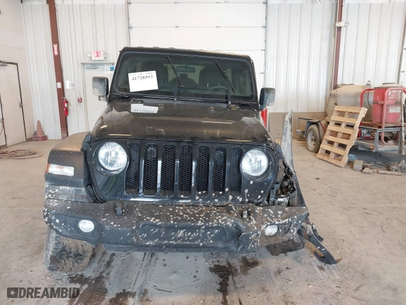 2020 Jeep Wrangler Unlimited Sport Altitude with VIN 1C4HJXDG4LW120627, listed as a IAAI auction lot 41728593 with 63,565 mi miles. Bid and sale history available at carsss.com. Image 12.