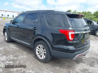 2016 Ford Explorer XLT with VIN 1FM5K7D82GGA56690, listed as a IAAI auction lot 42243511 with 136,756 mi miles and . Bid and sale history available at DreamBid. Image 3.