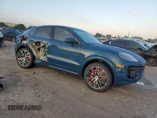 2024 Porsche Cayenne S with VIN WP1BL2AY5RDA62305, listed as a Copart auction lot 74182824 with 1,137 mi miles and Salvage title. Bid and sale history available at DreamBid. Image 4.