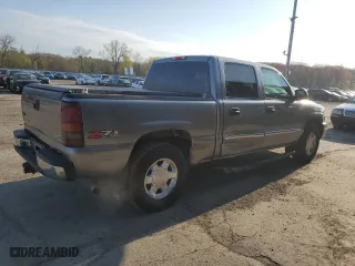 2006 GMC Sierra 1500 SLT with VIN 2GTEK13Z761277452, listed as a Copart auction lot 53755255 with 194,655 mi miles and Clean Title. Bid and sale history available at carsss.com. Image 3.