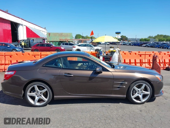 2015 Mercedes-Benz SL 550 with VIN WDDJK7DA6FF031520, listed as a IAAI auction lot 42044960 with Not provided miles and . Bid and sale history available at DreamBid. Image 13.