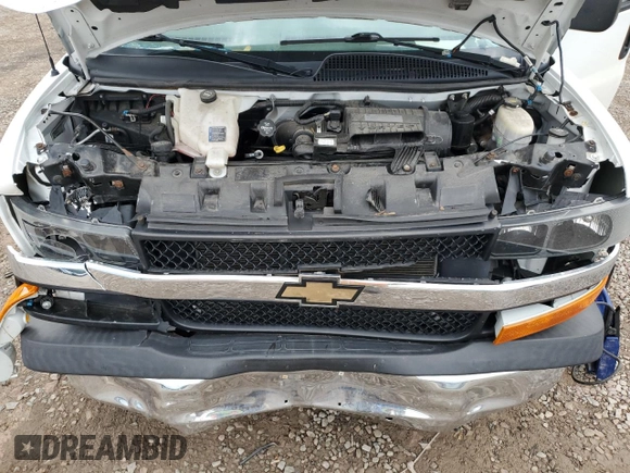2017 Chevrolet Express Passenger LT z VIN 1GAZGMFG3H1258512, wystawiony jako Copart lot #62822304 z przebiegiem 56 009 mil mil oraz Nie do naprawy • Non repairable. Historia ofert i sprzedaży dostępna na DreamBid. Obrazek 12.