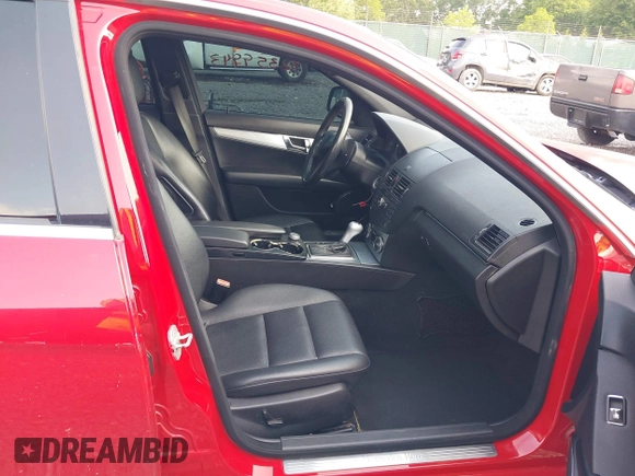 2008 Mercedes-Benz C 300 Sport with VIN WDDGF81X78F103521, listed as a IAAI auction lot 42359943 with 170,584 mi miles and . Bid and sale history available at DreamBid. Image 5.