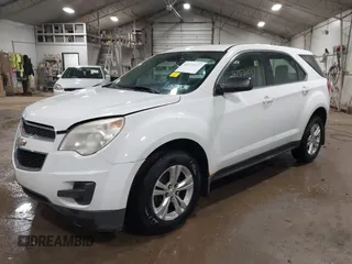2013 Chevrolet Equinox LS z VIN 2GNALBEKXD6117011, wystawiony jako IAAI lot #41531027 z przebiegiem 180 999 mil mil oraz . Historia ofert i sprzedaży dostępna na DreamBid. Obrazek 2.