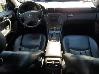 2005 Mercedes-Benz C 240 with VIN WDBRF81J55F631650, listed as a Copart auction lot 45498895 with 137,699 mi miles and Salvage Title. Bid and sale history available at DreamBid. Image 8.