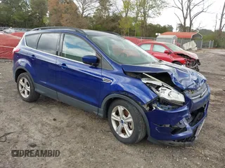 2016 Ford Escape SE with VIN 1FMCU9GX3GUC62294, listed as a IAAI auction lot 41934578 with 262,094 mi miles. Bid and sale history available at carsss.com. Image 1.