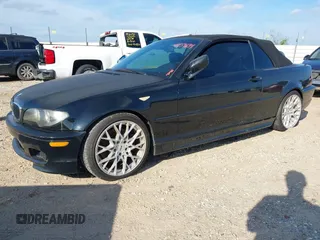 2006 BMW 3 Series 330Ci with VIN WBABW53406PZ40606, listed as a IAAI auction lot 40959694 with 175,030 mi miles. Bid and sale history available at carsss.com. Image 2.