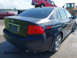 2004 Acura TL with VIN 19UUA66234A016107, listed as a IAAI auction lot 39604354 with 281,450 mi miles. Bid and sale history available at carsss.com. Image 4.