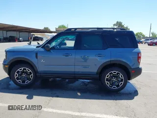 2025 Ford Bronco Sport Outer Banks with VIN 3FMCR9CN6SRE21590, listed as a IAAI auction lot 42084086 with 1,521 mi miles and . Bid and sale history available at DreamBid. Image 14.