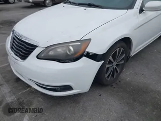 2012 Chrysler 200 Touring with VIN 1C3CCBBG2CN264035, listed as a IAAI auction lot 42047608 with 225,234 mi miles. Bid and sale history available at carsss.com. Image 6.