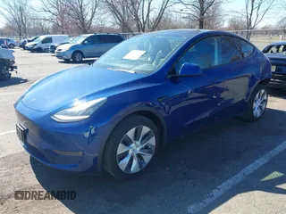 2020 Tesla Model Y Long Range with VIN 5YJYGDEF4LF005534, listed as a IAAI auction lot 41830910 with 32,438 mi miles and . Bid and sale history available at DreamBid. Image 16.