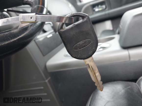 2005 Ford F-150 XLT с VIN 1FTPX04535KB65682, выставлен на аукционе IAAI как лот 42412061 с пробегом 196 453 миль миль и . История ставок и продаж доступна на DreamBid. Изображение 11.
