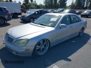 2000 Mercedes-Benz S 320/430/500 z VIN WDBNG75J5YA060601, wystawiony jako IAAI lot #42455346 z przebiegiem Nie podano mil oraz . Historia ofert i sprzedaży dostępna na DreamBid. Obrazek 6.
