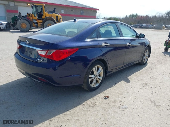2013 Hyundai Sonata SE with VIN 5NPEC4AC4DH646129, listed as a IAAI auction lot 42087732 with 160,100 mi miles. Bid and sale history available at carsss.com. Image 4.