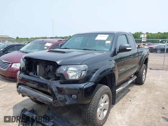 2012 Toyota Tacoma z VIN 5TFUU4EN2CX029450, wystawiony jako IAAI lot #42416155 z przebiegiem 171 711 mil mil oraz . Historia ofert i sprzedaży dostępna na DreamBid. Obrazek 18.