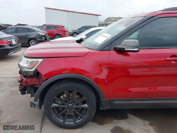 2019 Ford Explorer XLT with VIN 1FM5K7D81KGA22023, listed as a IAAI auction lot 41699119 with 75,247 mi miles. Bid and sale history available at carsss.com. Image 19.