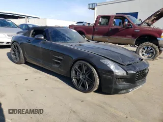 2012 Mercedes-Benz SLS AMG z VIN WDDRK7HA9CA006729, wystawiony jako Copart lot #83349504 z przebiegiem 24 370 mil mil oraz Szkody całkowita. Historia ofert i sprzedaży dostępna na DreamBid. Obrazek 4.