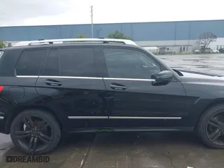 2012 Mercedes-Benz GLK-Class GLK 350 with VIN WDCGG8HB3CF912437, listed as a IAAI auction lot 41734683 with 127,572 mi miles. Bid and sale history available at carsss.com. Image 14.
