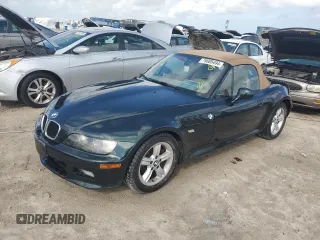 2000 BMW Z3 2.5L with VIN WBACH9343YLG05276, listed as a Copart auction lot 79605494 with 38,226 mi miles and Non Repairable. Bid and sale history available at carsss.com. Image 1.