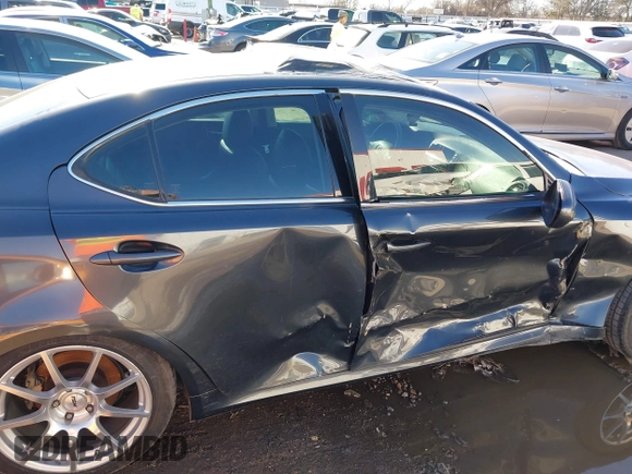 2006 Lexus IS 250 Manual with VIN JTHBK262565014820, listed as a IAAI auction lot 41654752 with 201,412 mi miles. Bid and sale history available at carsss.com. Image 6.