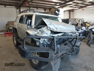2007 Toyota FJ Cruiser with VIN JTEBU11F970056921, listed as a IAAI auction lot 40994495 with 1 mi miles. Bid and sale history available at carsss.com. Image 1.