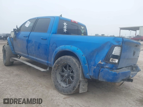 2018 Ram 1500 Night z VIN 1C6RR7MT4JS192546, wystawiony jako IAAI lot #41587192 z przebiegiem 135 082 mil mil oraz . Historia ofert i sprzedaży dostępna na DreamBid. Obrazek 3.