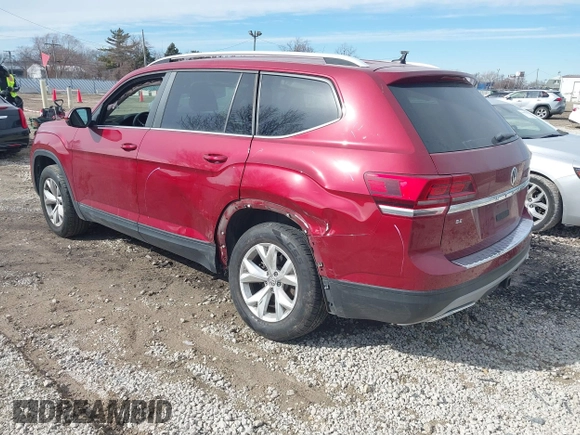2019 Volkswagen Atlas SE with VIN 1V2UR2CA5KC507323, listed as a IAAI auction lot 41688461 with 67,965 mi miles and . Bid and sale history available at DreamBid. Image 3.