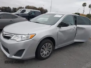 2012 Toyota Camry L z VIN 4T4BF1FK4CR244304, wystawiony jako IAAI lot #42157209 z przebiegiem 200 851 mil mil oraz . Historia ofert i sprzedaży dostępna na DreamBid. Obrazek 17.