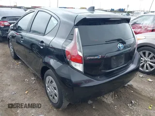 2016 Toyota Prius One z VIN JTDKDTB34G1125061, wystawiony jako IAAI lot #41866419 z przebiegiem 50 617 mil mil oraz . Historia ofert i sprzedaży dostępna na DreamBid. Obrazek 3.