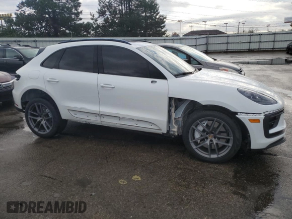 2022 Porsche Macan S с VIN WP1AG2A51NLB25227, выставлен на аукционе Copart как лот 80110044 с пробегом 32 702 миль миль и Списание • Salvage title. История ставок и продаж доступна на DreamBid. Изображение 4.