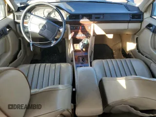 1990 Mercedes-Benz 300 with VIN WDBEB28D9LB211854, listed as a Copart auction lot 49795515 with 241,074 mi miles and Salvage Title. Bid and sale history available at DreamBid. Image 8.