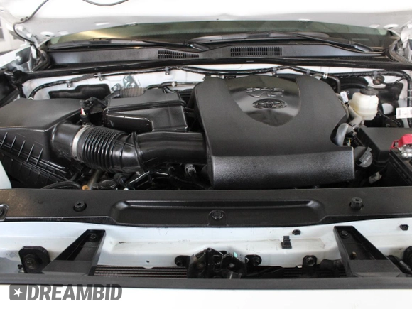 2021 Toyota Tacoma SR z VIN 3TYSZ5AN0MT009231, wystawiony jako Copart lot #59748295 z przebiegiem 37 912 mil mil oraz Szkoda całkowita • Salvage title. Historia ofert i sprzedaży dostępna na DreamBid. Obrazek 7.