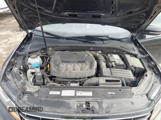 2019 Volkswagen Passat 2.0T Wolfsburg Edition with VIN 1VWLA7A31KC008439, listed as a IAAI auction lot 41472658 with 105,164 mi miles. Bid and sale history available at carsss.com. Image 10.