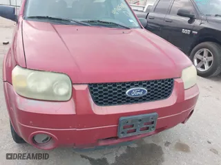 2006 Ford Escape Limited with VIN 1FMCU04176KC81274, listed as a IAAI auction lot 41960508 with 192,433 mi miles. Bid and sale history available at carsss.com. Image 6.