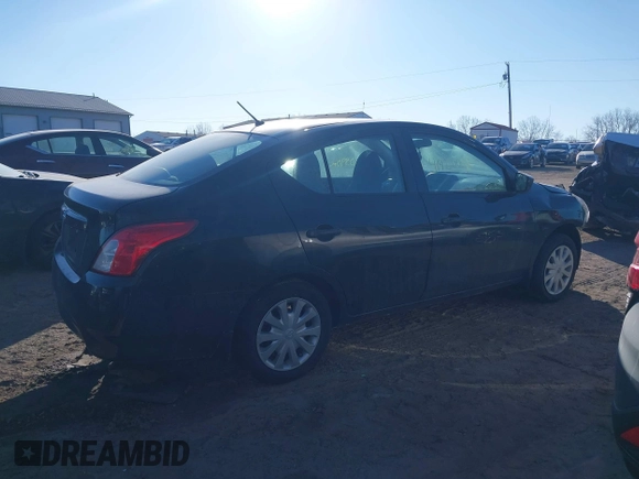 2016 Nissan Versa SV z VIN 3N1CN7AP5GL832064, wystawiony jako IAAI lot #41420008 z przebiegiem 80 890 mil mil oraz . Historia ofert i sprzedaży dostępna na DreamBid. Obrazek 14.