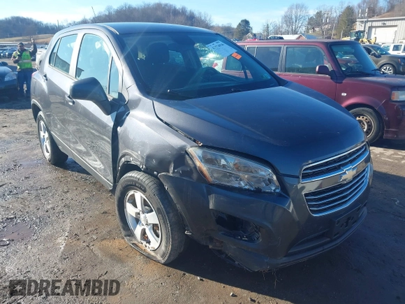 2016 Chevrolet Trax LS with VIN 3GNCJNSB8GL233537, listed as a IAAI auction lot 41574936 with 101,301 mi miles. Bid and sale history available at carsss.com. Image 1.