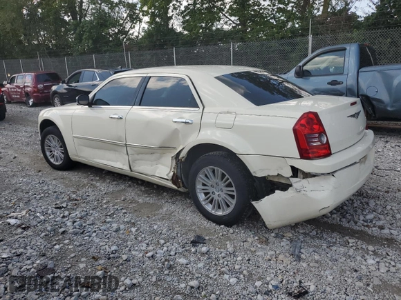 2010 Chrysler 300 Touring with VIN 2C3CA5CV3AH184687, listed as a Copart auction lot 68006024 with 122,272 mi miles and Salvage Title. Bid and sale history available at DreamBid. Image 2.