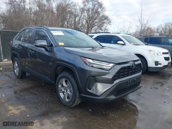 2024 Toyota RAV4 XLE with VIN 2T3P1RFV8RC446457, listed as a IAAI auction lot 41064535 with 14,666 mi miles. Bid and sale history available at carsss.com. Image 1.