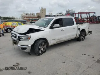2021 Ram 1500 Laramie z VIN 1C6SRFJT1MN779208, wystawiony jako Copart lot #55261245 z przebiegiem 70 481 mil mil oraz Szkoda całkowita • Salvage title. Historia ofert i sprzedaży dostępna na DreamBid. Obrazek 1.