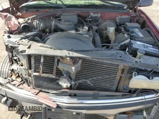 1998 GMC Suburban z VIN 3GKFK16R1WG503206, wystawiony jako Copart lot #69802344 z przebiegiem 231 148 mil mil oraz Szkody całkowita. Historia ofert i sprzedaży dostępna na DreamBid. Obrazek 14.