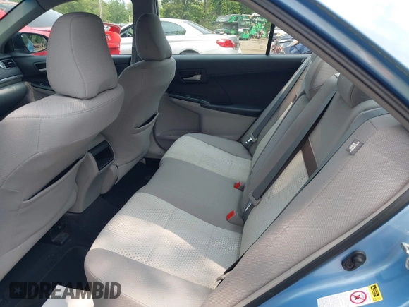 2012 Toyota Camry L z VIN 4T1BF1FK5CU597760, wystawiony jako IAAI lot #42424902 z przebiegiem 37 882 mil mil oraz . Historia ofert i sprzedaży dostępna na DreamBid. Obrazek 8.