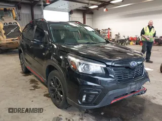 2019 Subaru Forester Sport with VIN JF2SKAKC2KH525616, listed as a IAAI auction lot 41968882 with 71,141 mi miles. Bid and sale history available at carsss.com. Image 1.