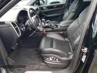2020 Porsche Cayenne S z VIN WP1BB2AY2LDA57301, wystawiony jako Copart lot #61844863 z przebiegiem 38 367 mil mil oraz . Historia ofert i sprzedaży dostępna na DreamBid. Obrazek 7.