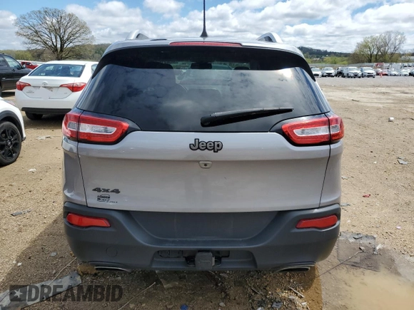 2017 Jeep Cherokee Latitude with VIN 1C4PJMCS9HD213517, listed as a Copart auction lot 55364155 with 81,200 mi miles and Clean Title. Bid and sale history available at DreamBid. Image 6.